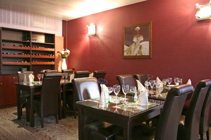 The Originals City, Hotel Le Forum, Strasbourg Nord Schiltigheim Εξωτερικό φωτογραφία