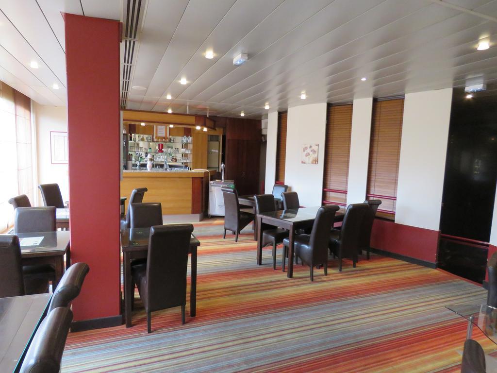 The Originals City, Hotel Le Forum, Strasbourg Nord Schiltigheim Εξωτερικό φωτογραφία