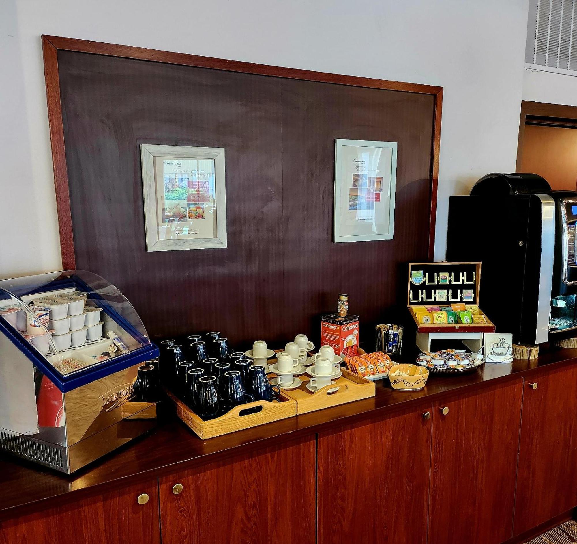 The Originals City, Hotel Le Forum, Strasbourg Nord Schiltigheim Εξωτερικό φωτογραφία